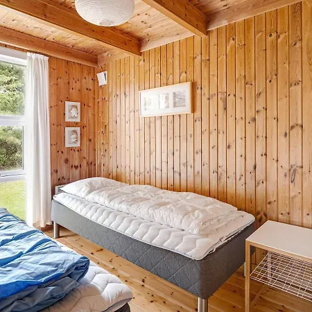 10 Person Holiday In Bl Vand Blavand
